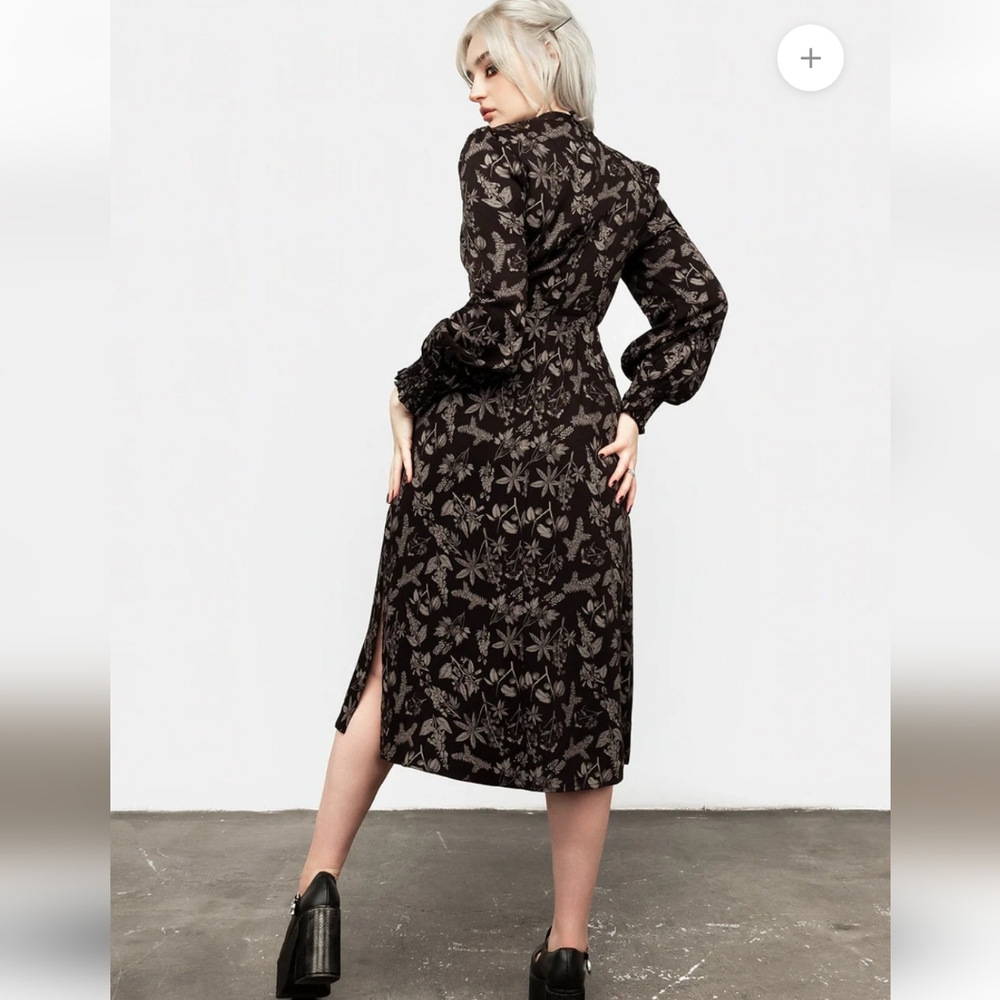 Disturbia Poisonous Plant Puff Sleeve Midi Dress - Picture 4 of 8